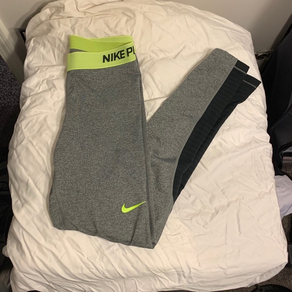 Leggings - Picture 2 of 5